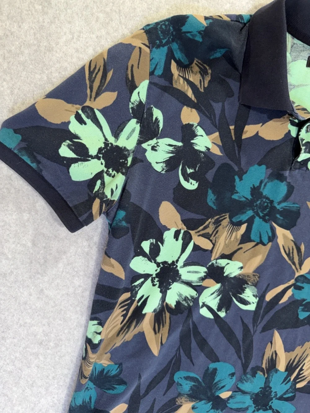 Banana Republic Mens Large Performance Pique Polo Shirt Blue Floral Stretch Golf